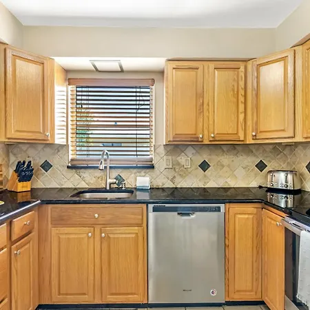 Nostra Palazzo On The Canal - Cape Coral - Roelens Vacations